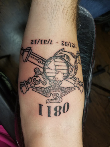 Tattoo Shop «Knucklehead Tattoo Shop», reviews and photos, 5241 W Glendale Ave, Glendale, AZ 85301, USA