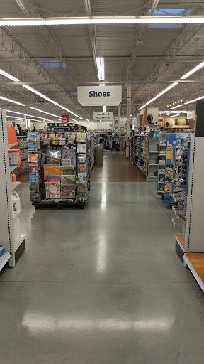 Grocery Store «Meijer», reviews and photos, 750 E Rollins Rd, Round Lake Beach, IL 60073, USA