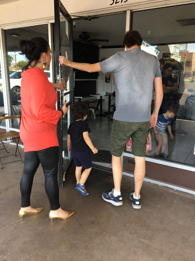 Donut Shop «The Local Donut», reviews and photos, 3213 N Hayden Rd, Scottsdale, AZ 85251, USA