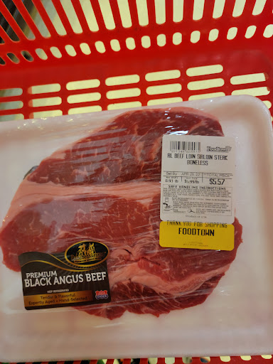 Grocery Store «Foodtown of Bainbridge», reviews and photos, 283 E 204th St, Bronx, NY 10467, USA