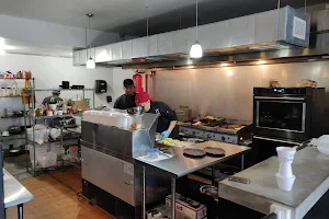 Inas Kitchen image