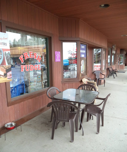 Convenience Store «Genesee Country Store», reviews and photos, 25958 Genesee Trail Rd, Golden, CO 80401, USA