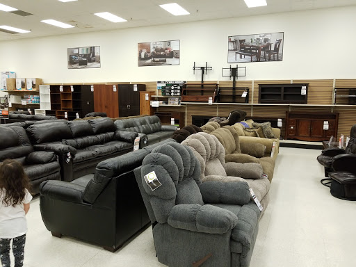 Discount Store «Big Lots», reviews and photos, 825 Fairport Rd, East Rochester, NY 14445, USA