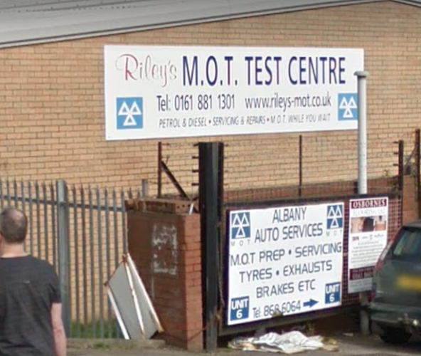 Riley's M O T Testing Centre - Manchester