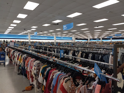Clothing Store «Ross Dress for Less», reviews and photos, 940 N Western Ave, San Pedro, CA 90732, USA