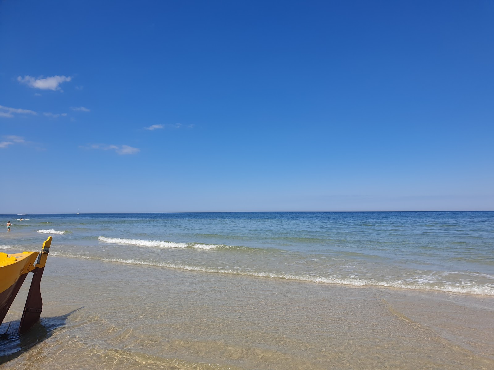 Φωτογραφία του Debki Beach παροχές περιοχής