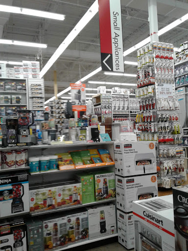 Shopping Mall «The Shops at Fox River», reviews and photos, 3340 Shoppers Dr, McHenry, IL 60051, USA