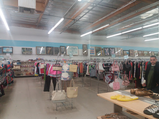 Great Deals Thrift Store, 5407 Holt Blvd, Montclair, CA 91763, USA, 