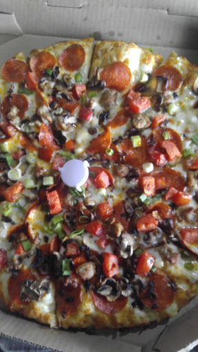 Pizza Restaurant «Round Table Pizza», reviews and photos, 1237 W Wood St, Willows, CA 95988, USA