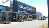 Countdown Auckland Airport