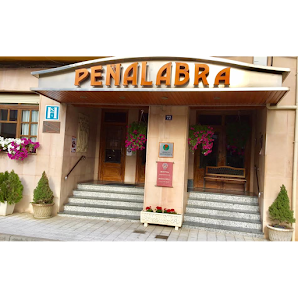 Hotel Rural Restaurante Peñalabra C. Labradores, 72, 34840 Cervera de Pisuerga, Palencia, España