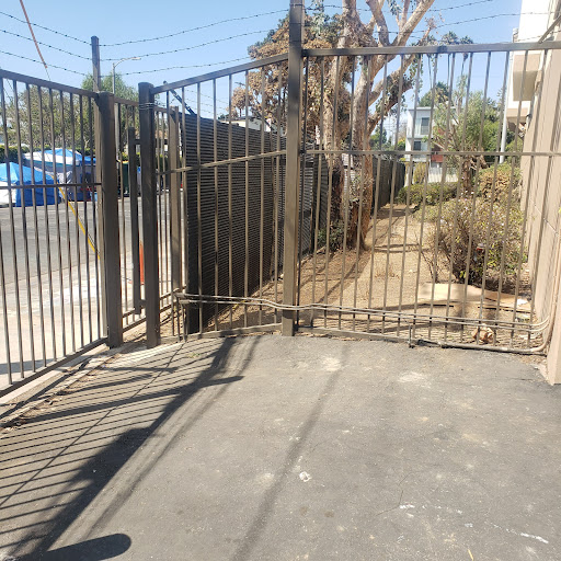 Self-Storage Facility «Public Storage», reviews and photos, 315 4th Ave, Venice, CA 90291, USA