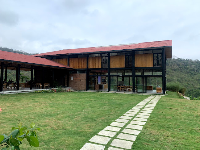 Escuela de Comida y Hospitalidad Iche - San Vicente