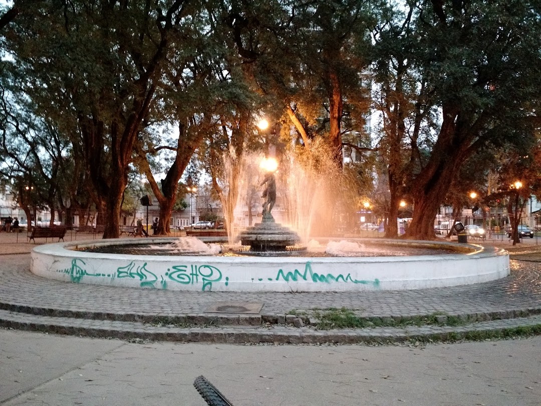 Plaza Pueyrredón