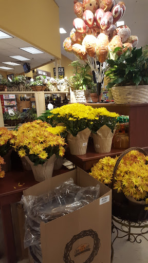 Grocery Store «Kroger», reviews and photos, 350 E Broad St, Pataskala, OH 43062, USA