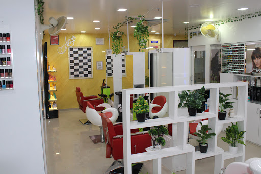 Amo'S - Unisex Salon In Kharadi (Pune) Global Hair Color, Hair Smoothening,  Facial, Manicure, Pedicure, Hair Style | Keratine Treatment in Kharadi, Pune