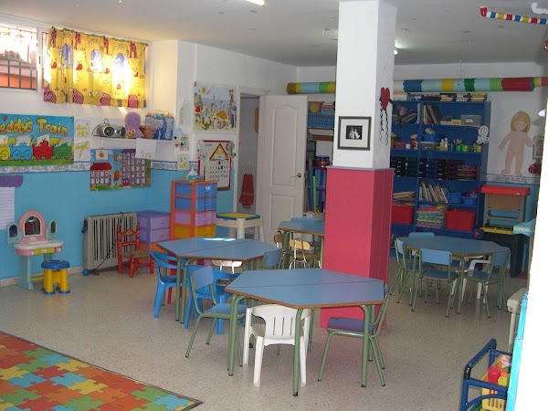 CENTRO BILINGÜE - Kindergarten  Language Academy