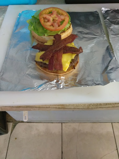 Liquor Store «Hollywood Liquor & Daqueries», reviews and photos, 4144 Hollywood Ave, Shreveport, LA 71109, USA