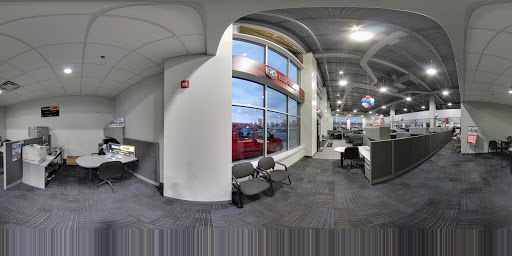 Jeep Dealer «Golling Chrysler Dodge Jeep Ram», reviews and photos, 2405 S Telegraph Rd, Bloomfield Hills, MI 48302, USA