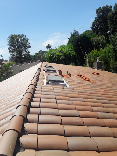 Roofing Contractor «Jobe Roofing Los Angeles», reviews and photos, 3022 W 48th St, Los Angeles, CA 90043, USA