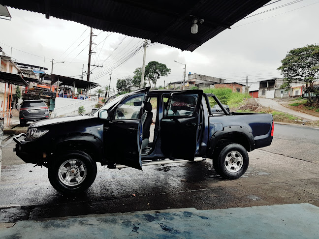 Opiniones de LAVADORA Y LUBRICADORA RUBEN JR en Quevedo - Servicio de lavado de coches