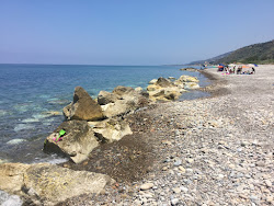 Fotografie cu Spiaggia Santo Stefano di Camastra cu o linie de coastă spațioasă
