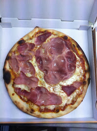Pepperoni du Pizzas à emporter Le Pizzaïolo - Marnaz - n°1