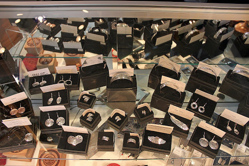 Gift Shop «The Pacific Northwest Shop», reviews and photos, 2702 N Proctor St, Tacoma, WA 98407, USA