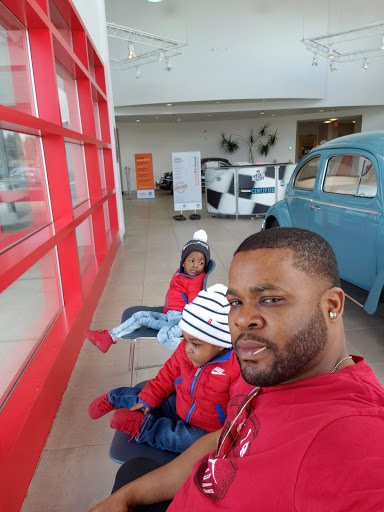 Volkswagen Dealer «Young Volkswagen Mazda», reviews and photos, 191 Commerce Park Dr, Easton, PA 18045, USA