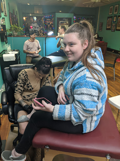 Tattoo Shop «Ink and Iron Tattoo Parlour and Gallery», reviews and photos, 1505 Adams St, Toledo, OH 43604, USA