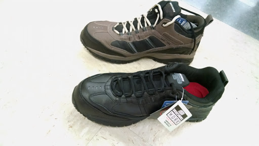 Shoe Store «Super Shoes», reviews and photos, 6811 Williamson Rd, Roanoke, VA 24019, USA