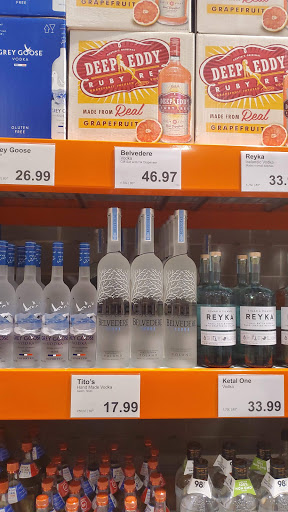 Liquor Store «WB Liquors & Wine», reviews and photos, 3808 N Central Expy, Plano, TX 75074, USA