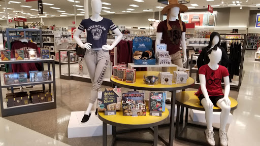 Department Store «Target», reviews and photos, 13301 Gateway Center Dr, Gainesville, VA 20155, USA