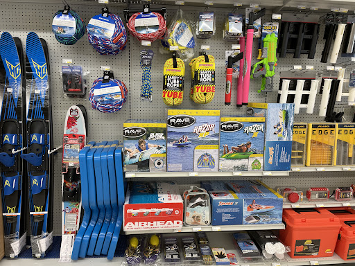 Marine Supply Store «West Marine», reviews and photos, 4141 S 76th St, Greenfield, WI 53220, USA