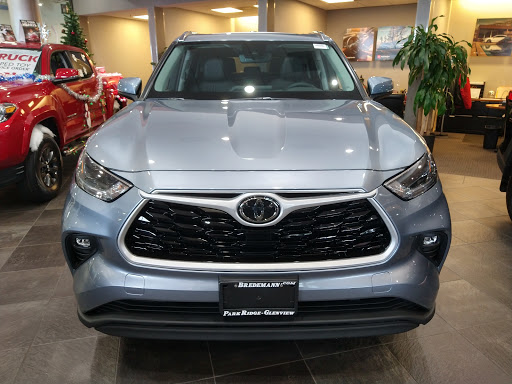 Toyota Dealer «Bredemann Toyota», reviews and photos, 1301 W Dempster St, Park Ridge, IL 60068, USA