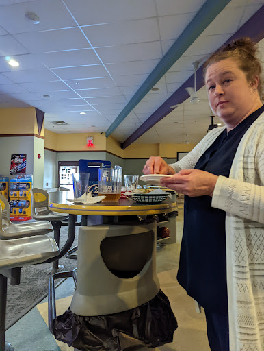 Bowling Alley «Ten Pin Alley», reviews and photos, 6285 Nesbitt Rd, Fitchburg, WI 53719, USA