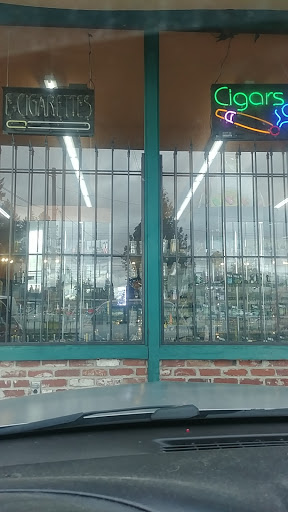 Tobacco Shop «House of Smoke - Mill Plain», reviews and photos, 10300 SE Mill Plain Blvd, Vancouver, WA 98664, USA
