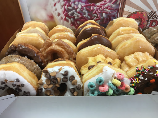 Donut Shop «Donut Palace», reviews and photos, 113 S Interstate Hwy 35, New Braunfels, TX 78130, USA