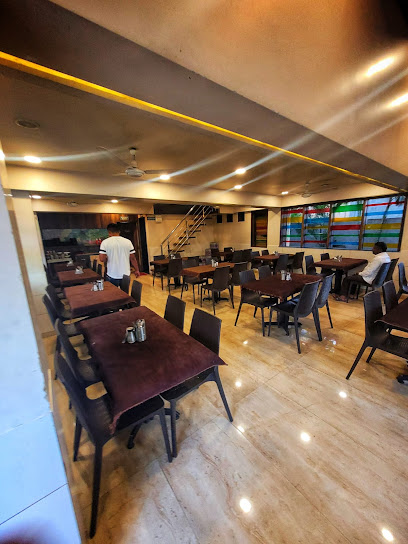 Surbhi Pure Veg Family Restaurant | Best Restauran - The Presidency, Old Agra Rd, near Kalika Mandir, Gadkari Chowk, Renuka Nagar, Nashik, Maharashtra 422001, India