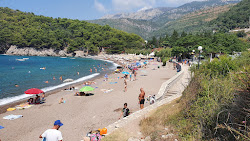 Luchica beach'in fotoğrafı geniş ile birlikte