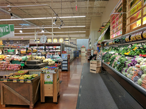 Grocery Store «Fresh Thyme Farmers Market- Downers Grove», reviews and photos, 325 Ogden Ave, Downers Grove, IL 60515, USA