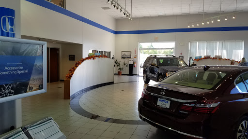 Honda Dealer «Honda of Ames», reviews and photos, 220 Kitty Hawk Dr, Ames, IA 50010, USA