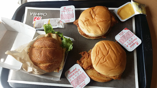 Fast Food Restaurant «Chick-fil-A», reviews and photos, 4707 Airport Blvd, Mobile, AL 36608, USA