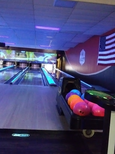 Bowling Alley «AMF Dewey Garden Lanes», reviews and photos, 4470 Dewey Ave, Rochester, NY 14612, USA