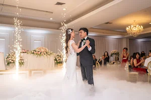 AAA Entertainment - Wedding DJ MC - English & Vietnamese image