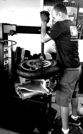 Motorcycle Repair Shop «Fache Motorcycles & Scooters sales-repairs shop», reviews and photos, 2051 NW 27th Ave, Miami, FL 33142, USA