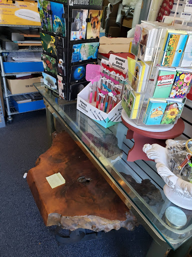 Gift Shop «Holes inthe Wall / Walls Gifts & More», reviews and photos, 705 N State St, Ukiah, CA 95482, USA