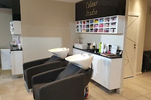 Moayyad Beauty Lounge image