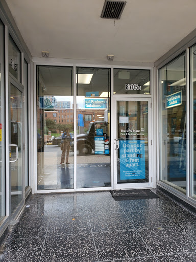 Shipping and Mailing Service «The UPS Store», reviews and photos, 8705 Colesville Rd B, Silver Spring, MD 20910, USA