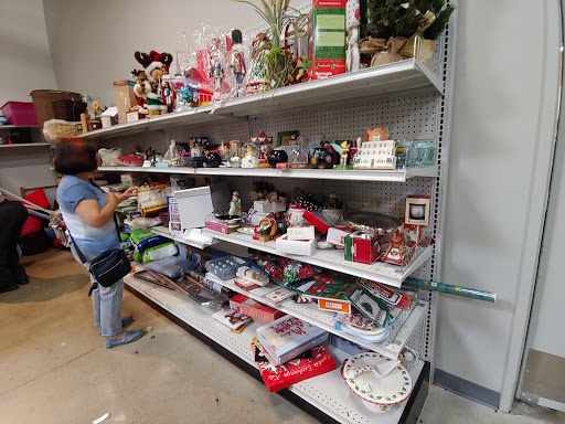 Thrift Store «Goodwill», reviews and photos